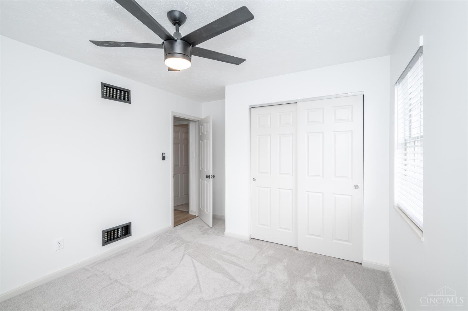 5683 Sheed Road Cincinnati, OH 45247 - Photo 16 of 31 Gallery Image 16