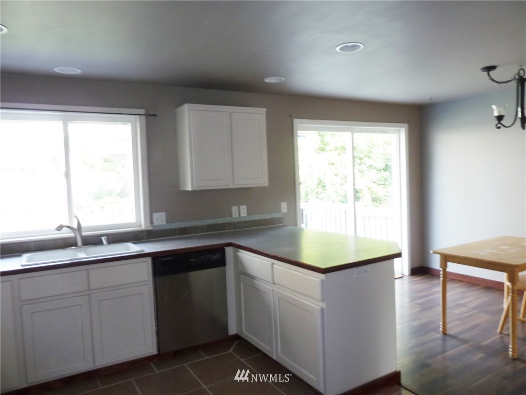 10707 Willow Road Lake Stevens, WA 98258 - Photo 14 of 25
