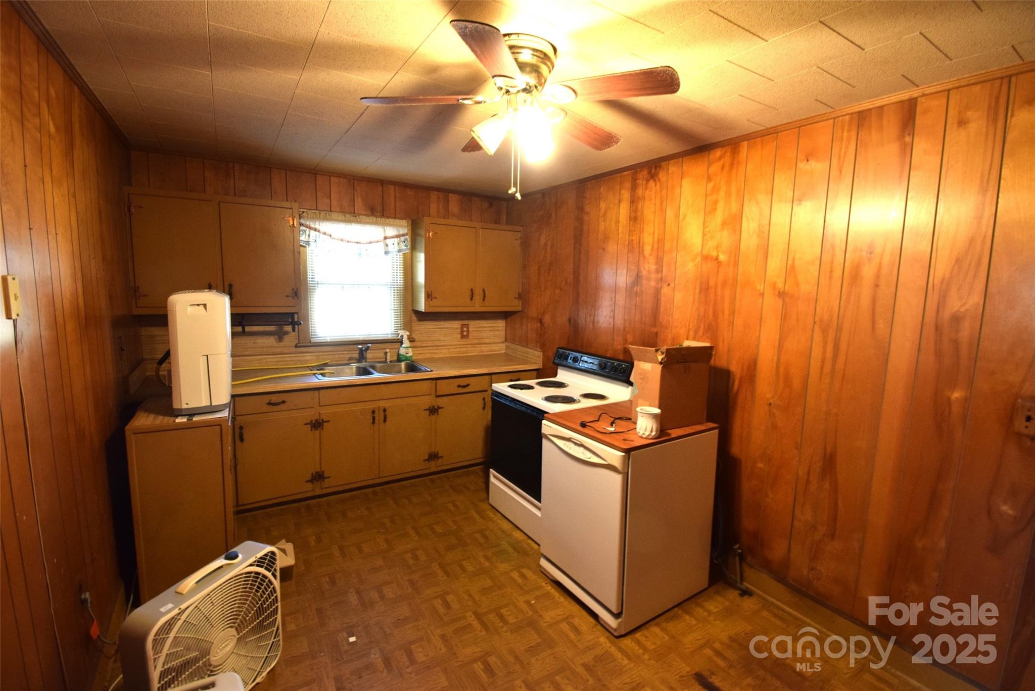 810 Neal Hawkins Road Gastonia, NC 28054 - Photo 12 of 28 Gallery Image 12