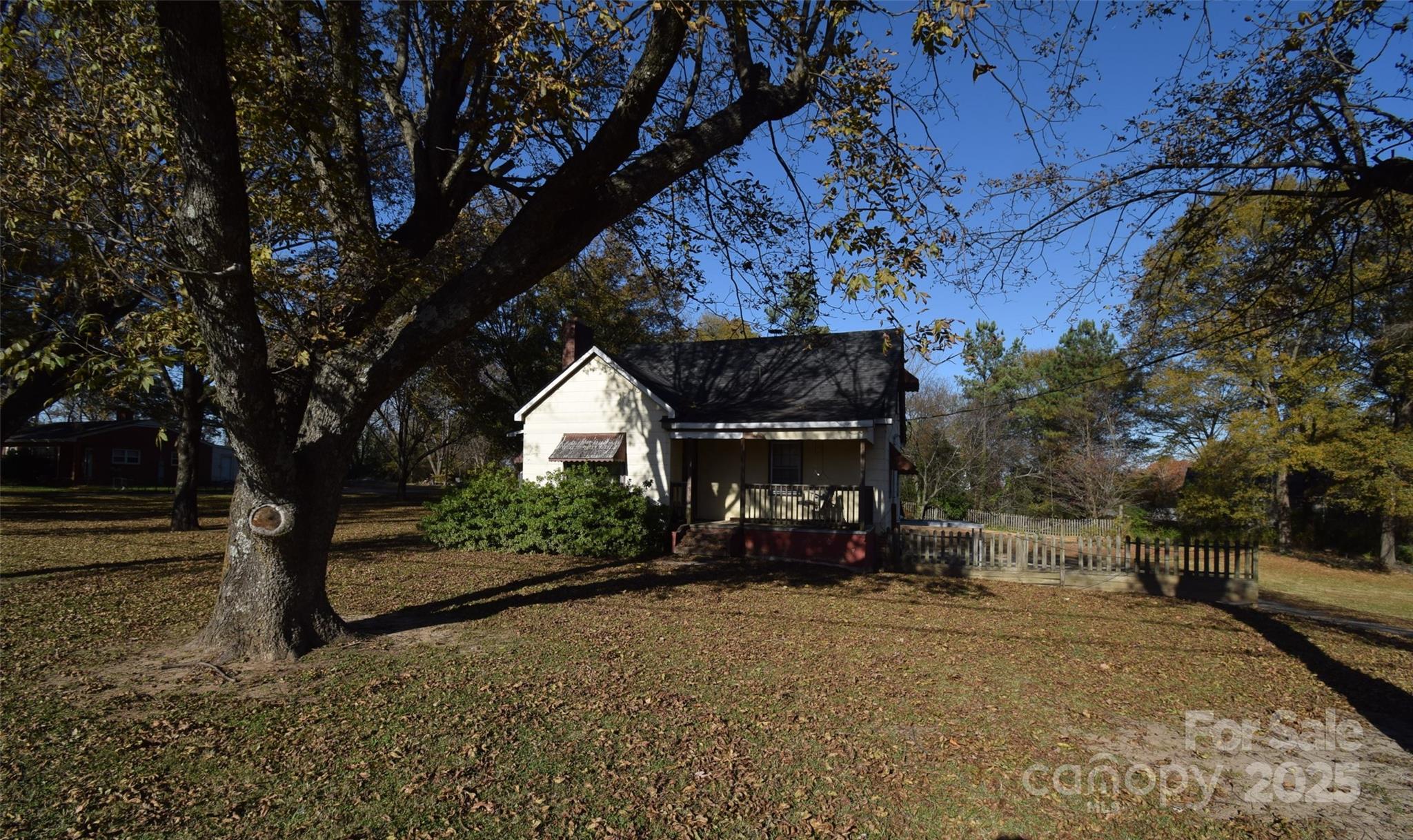 810 Neal Hawkins Road Gastonia, NC 28054 - Photo 3 of 28 Gallery Image 3