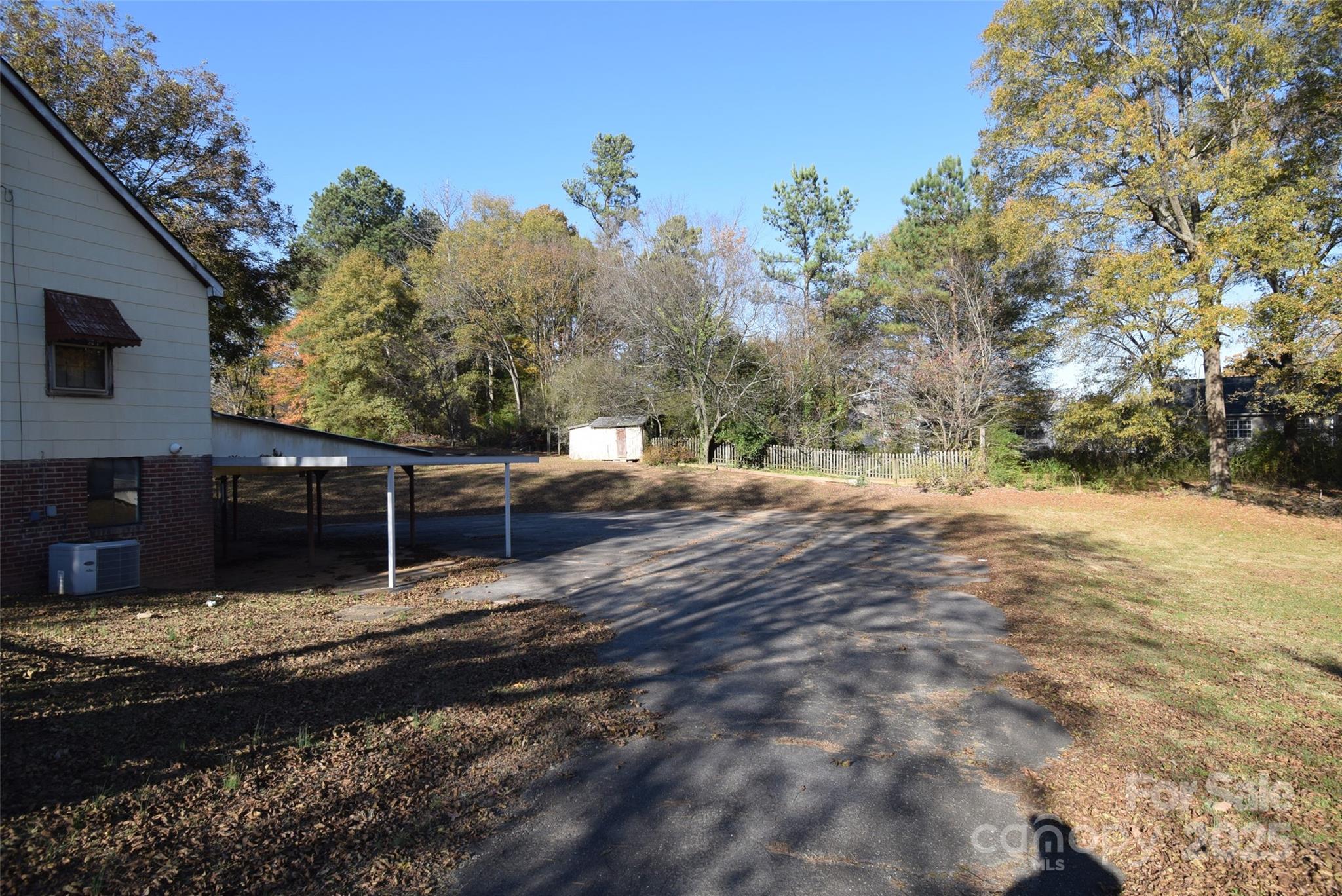 810 Neal Hawkins Road Gastonia, NC 28054 - Photo 6 of 28 Gallery Image 6