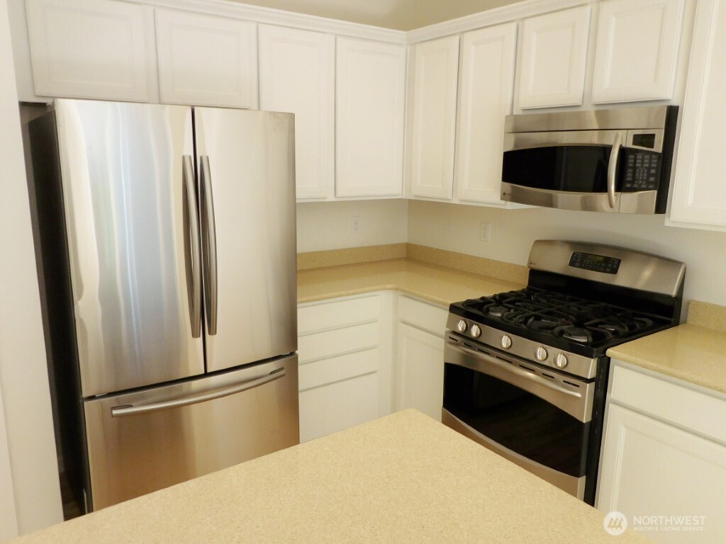 3024 183rd Place Southeast Bothell, WA 98012 - Photo 4 of 16