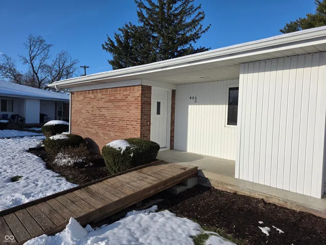 $104,900 | 931 West McKay Road, Shelbyville, IN 46176