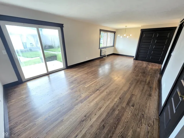 $104,900 | 931 West McKay Road, Shelbyville, IN 46176