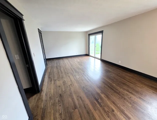 $104,900 | 931 West McKay Road, Shelbyville, IN 46176