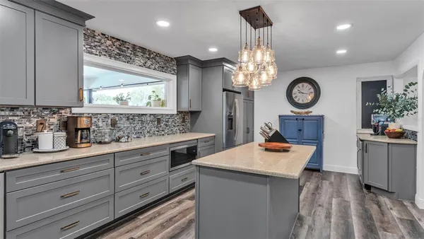 $450,000 | 135 Country Club Lane, Mulberry, FL 33860