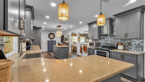 $450,000 | 135 Country Club Lane, Mulberry, FL 33860