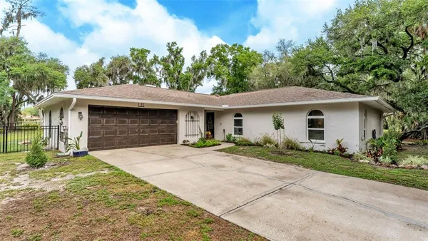 $450,000 | 135 Country Club Lane, Mulberry, FL 33860