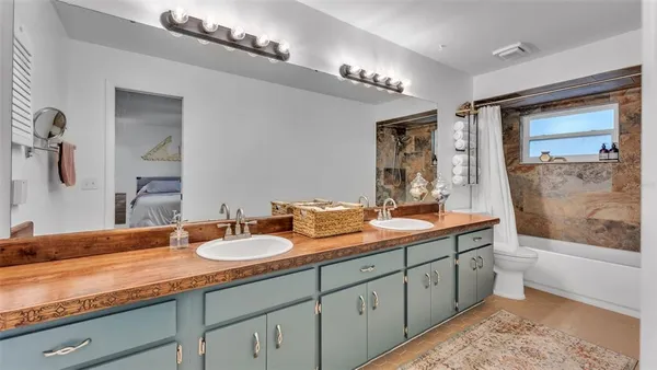 $450,000 | 135 Country Club Lane, Mulberry, FL 33860