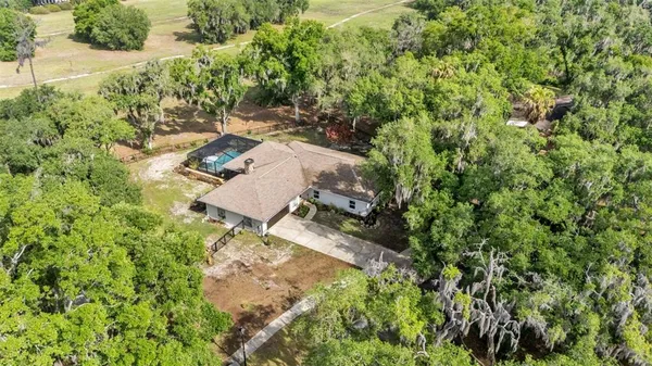 $450,000 | 135 Country Club Lane, Mulberry, FL 33860
