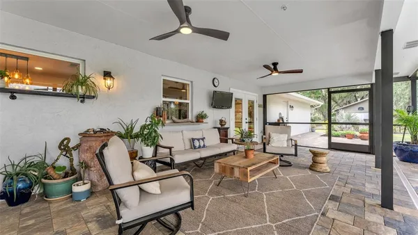 $450,000 | 135 Country Club Lane, Mulberry, FL 33860