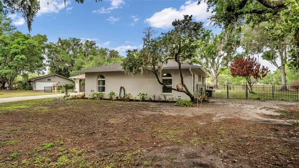 $450,000 | 135 Country Club Lane, Mulberry, FL 33860