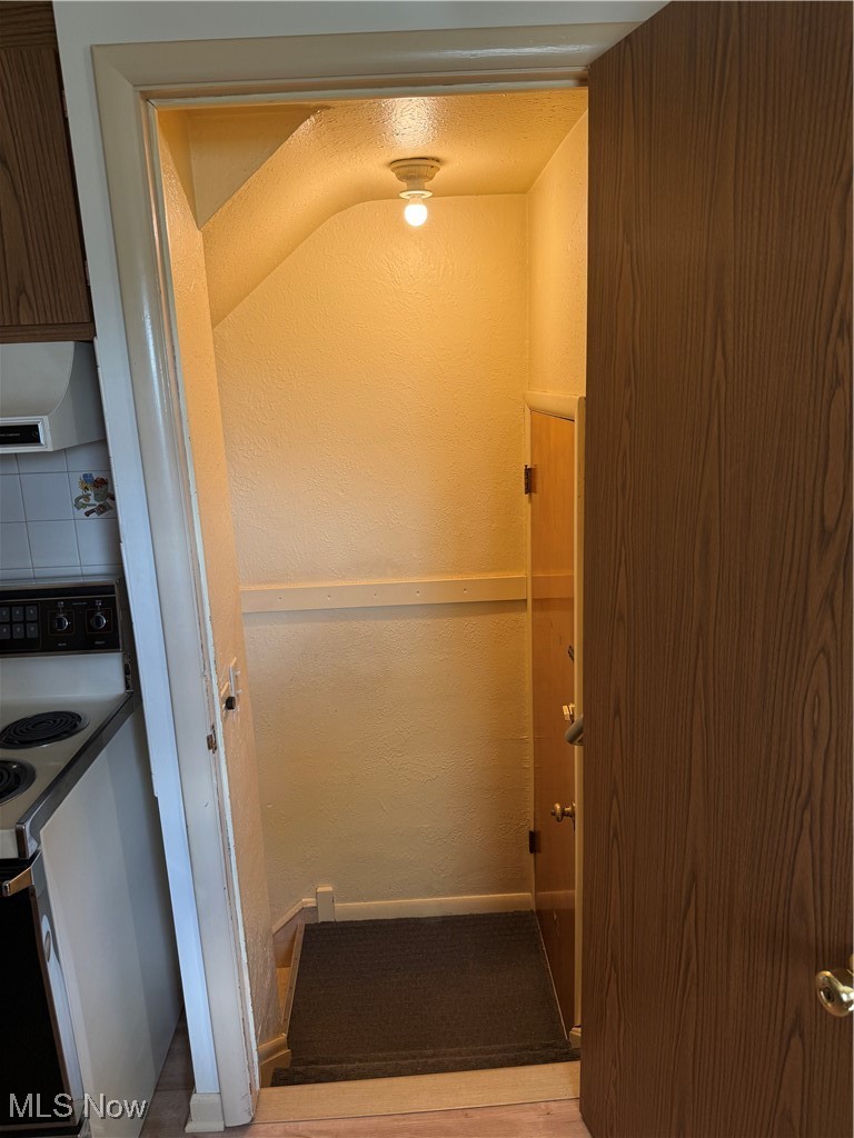 1284 Haverston Road Lyndhurst, OH 44124 - Photo 35 of 43