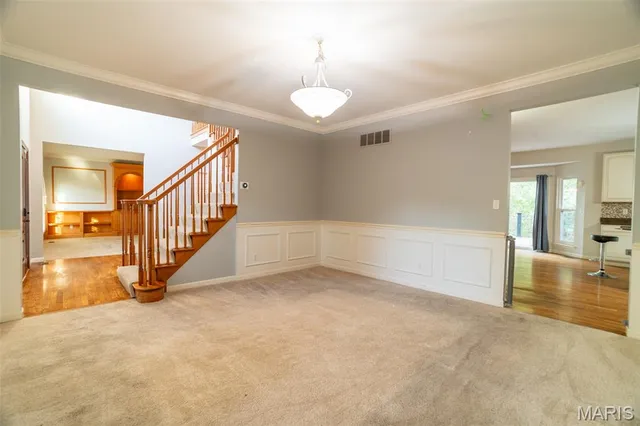 $3,850 | 570 Castle Ridge Drive, Ballwin, MO 63021