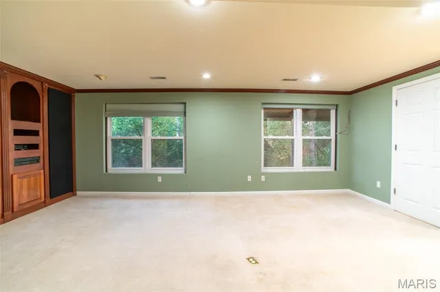 $3,850 | 570 Castle Ridge Drive, Ballwin, MO 63021