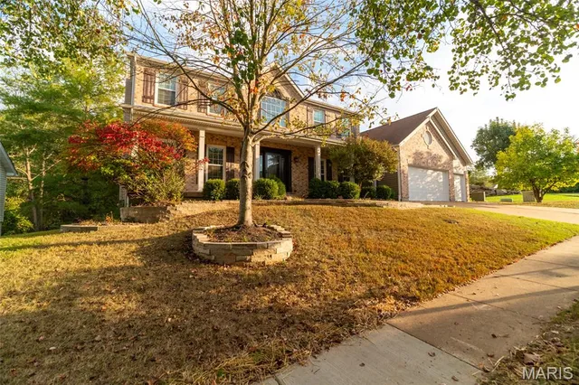 $3,850 | 570 Castle Ridge Drive, Ballwin, MO 63021