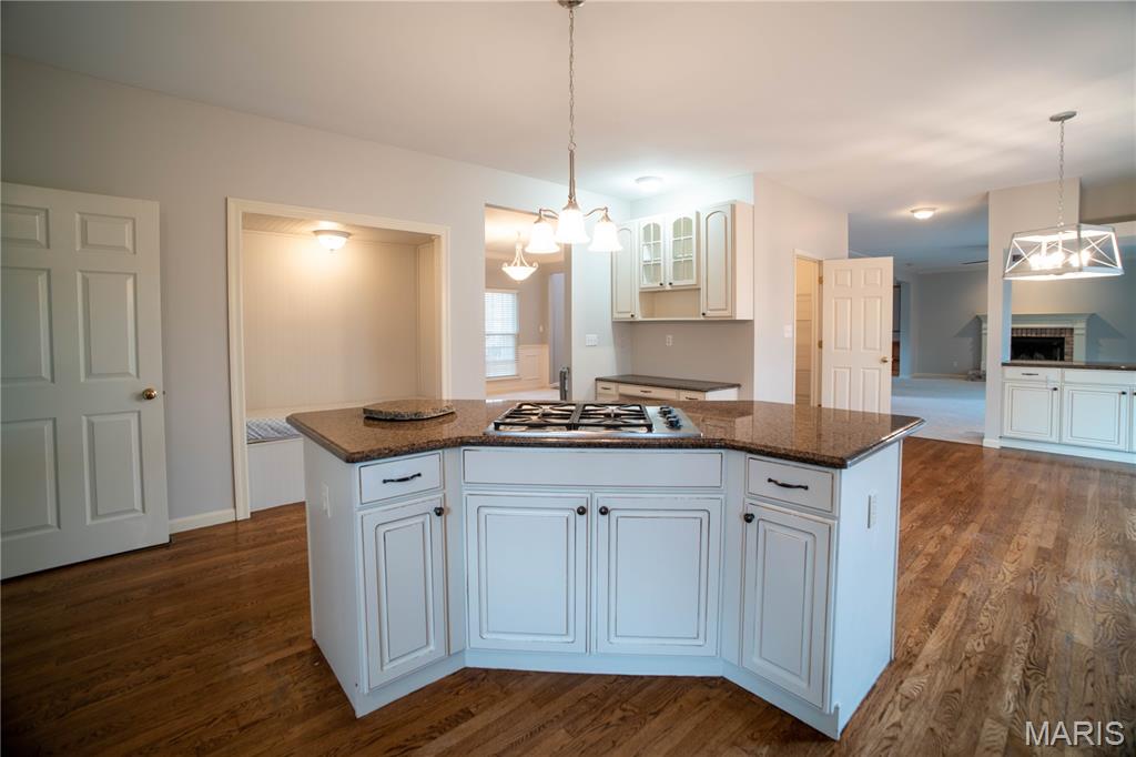 570 Castle Ridge Drive Ballwin, MO 63021 - Photo 6 of 46