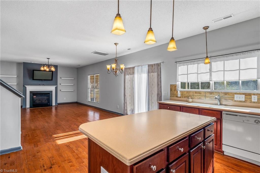 2755 Amesbury Road Winston-Salem, NC 27103 - Photo 13 of 43