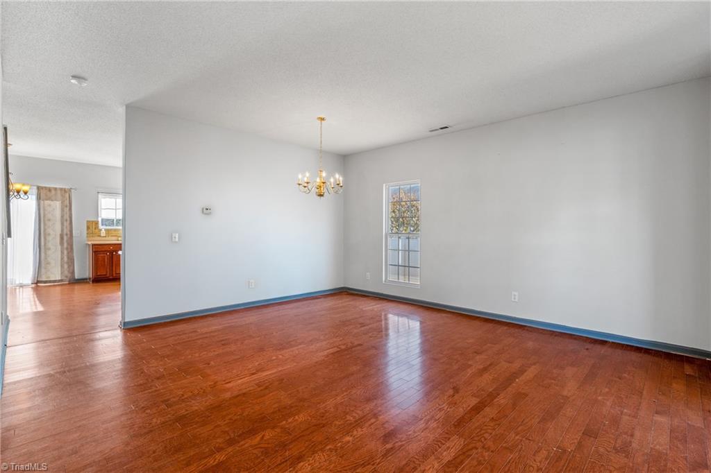 2755 Amesbury Road Winston-Salem, NC 27103 - Photo 5 of 26