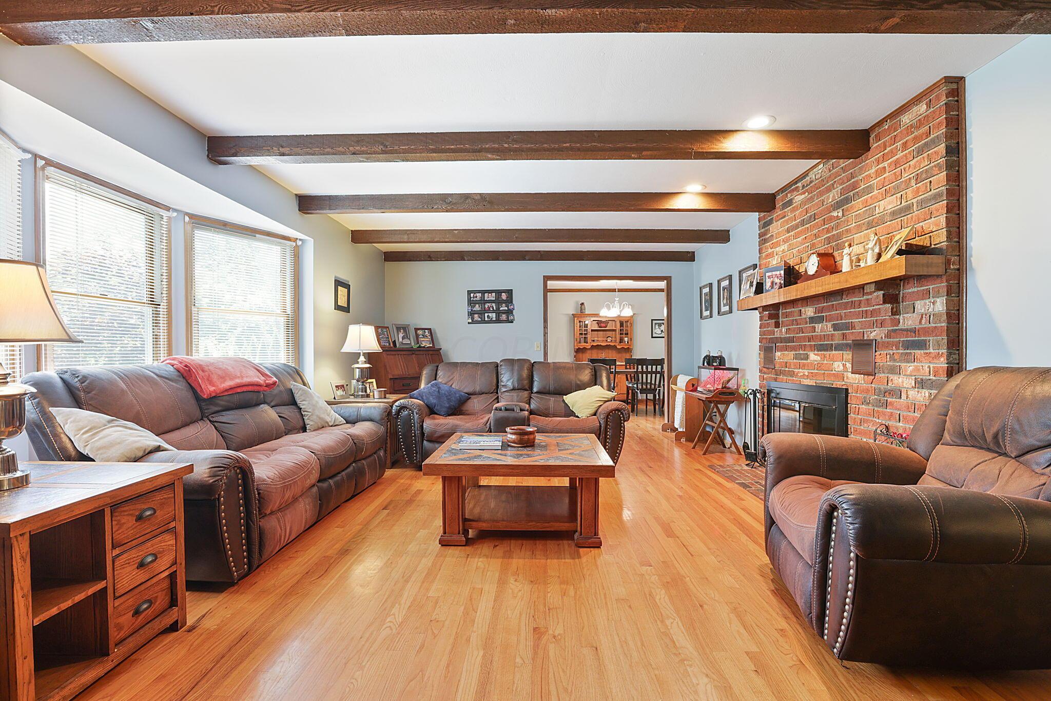 227 Middle Ground Road Southwest Pataskala, OH 43062 - Photo 18 of 83 Family room