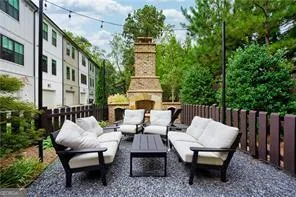 $3,800 | 305 Dilbeck Circle, Unit 30, Atlanta, GA 30342