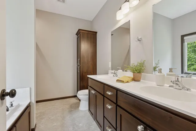 $539,900 | 959 239th Avenue Northwest, St. Francis, MN 55070