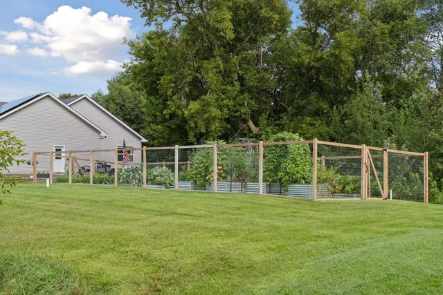 $539,900 | 959 239th Avenue Northwest, St. Francis, MN 55070