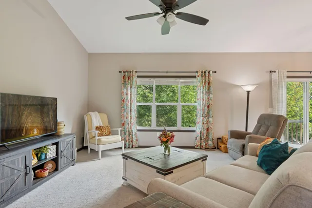 $539,900 | 959 239th Avenue Northwest, St. Francis, MN 55070