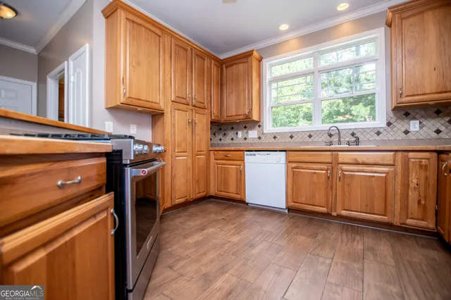 $439,000 | 9800 Court Lynn Lane, Winston, GA 30187