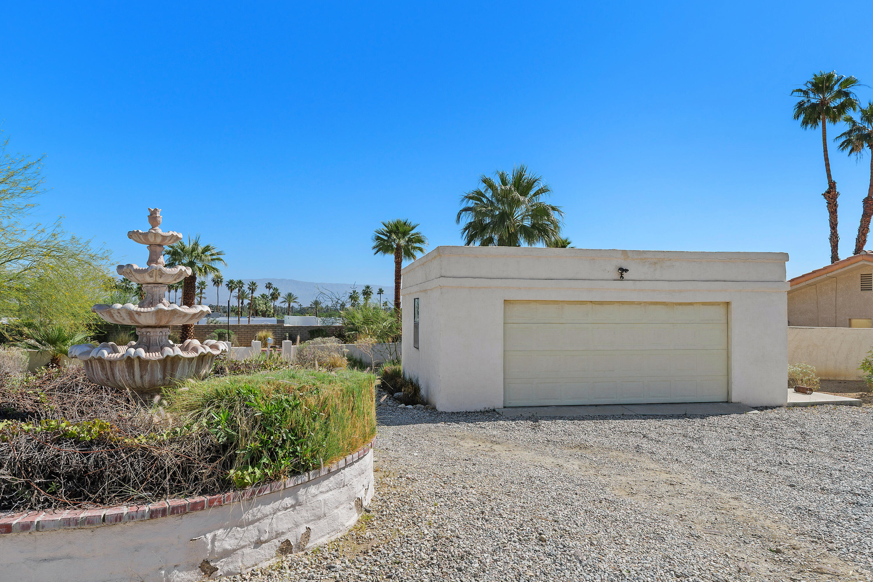 71461 Sahara Road Rancho Mirage, CA 92270 - Photo 9 of 56 9_12050112_187238_187238-EI-109