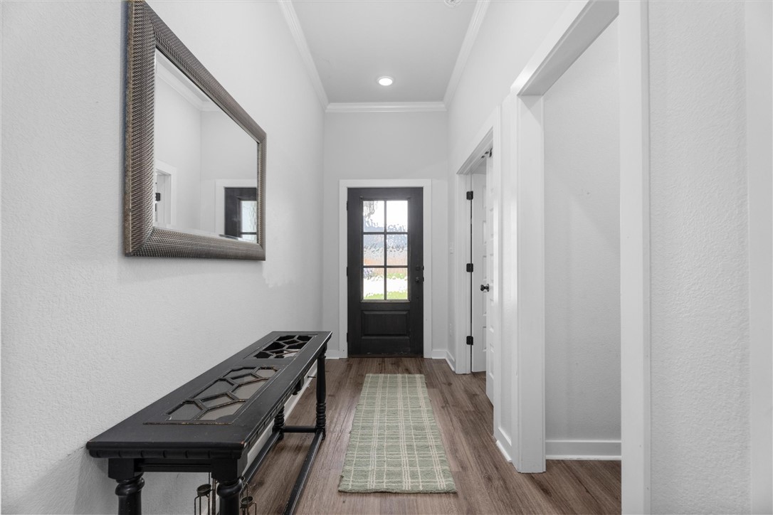 3027 Wolfpack Loop Bryan, TX 77808 - Photo 3 of 39 a view of a livingroom with wooden floor