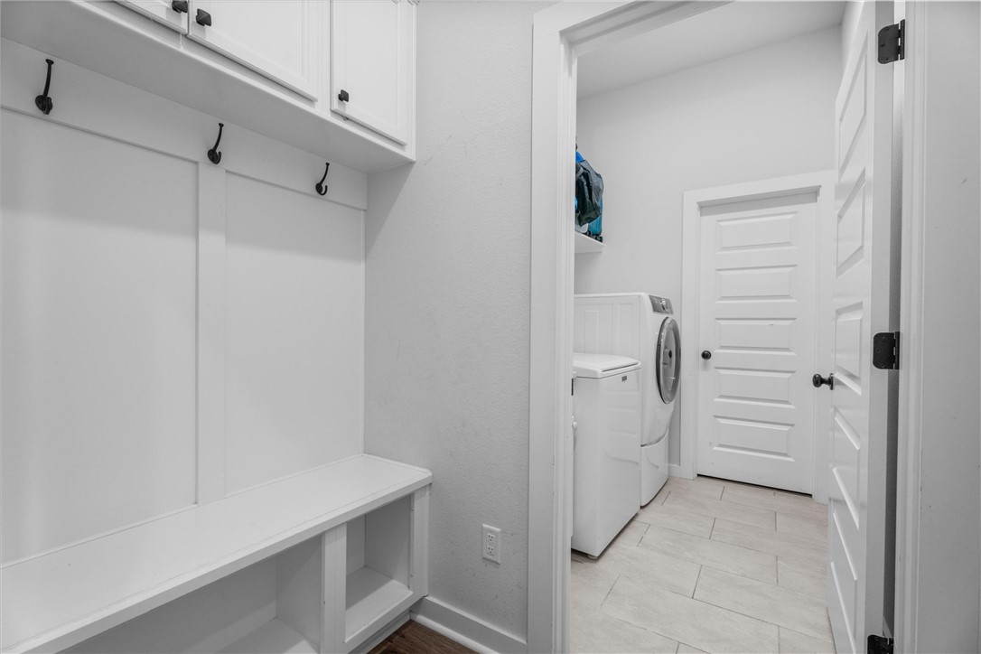 3027 Wolfpack Loop Bryan, TX 77808 - Photo 9 of 39 a view of walk in closet