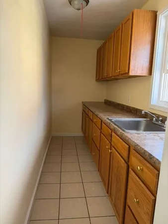 $2,500 | 195-197 Ludlam Street, Unit 2, Lowell, MA 01850