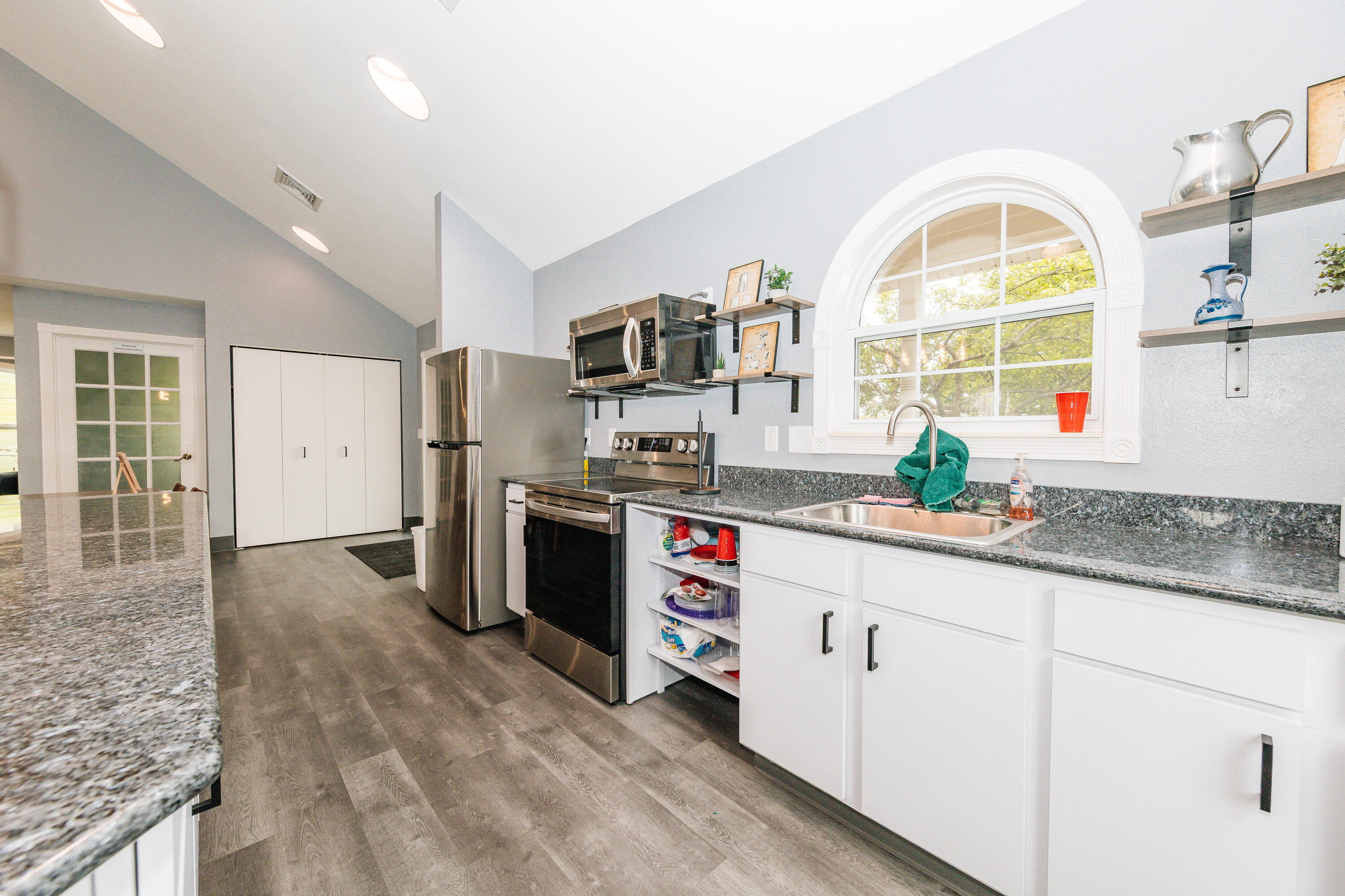 2740 Northview Road, Unit 100 Waukesha, WI 53188 - Photo 31 of 36 2740 Northview Rd-33