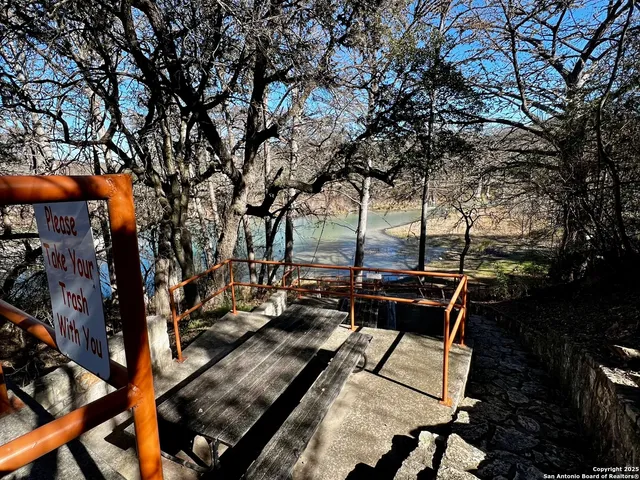 a view of outdoor space