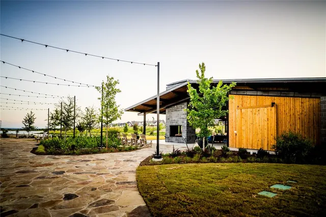 $385,000 | 168 Summer Rain Way, Newark, TX 76071