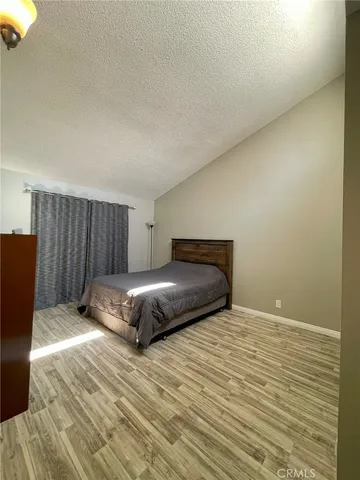 $379,900 | 8020 Langdon Avenue, Unit 208, Van Nuys, CA 91406