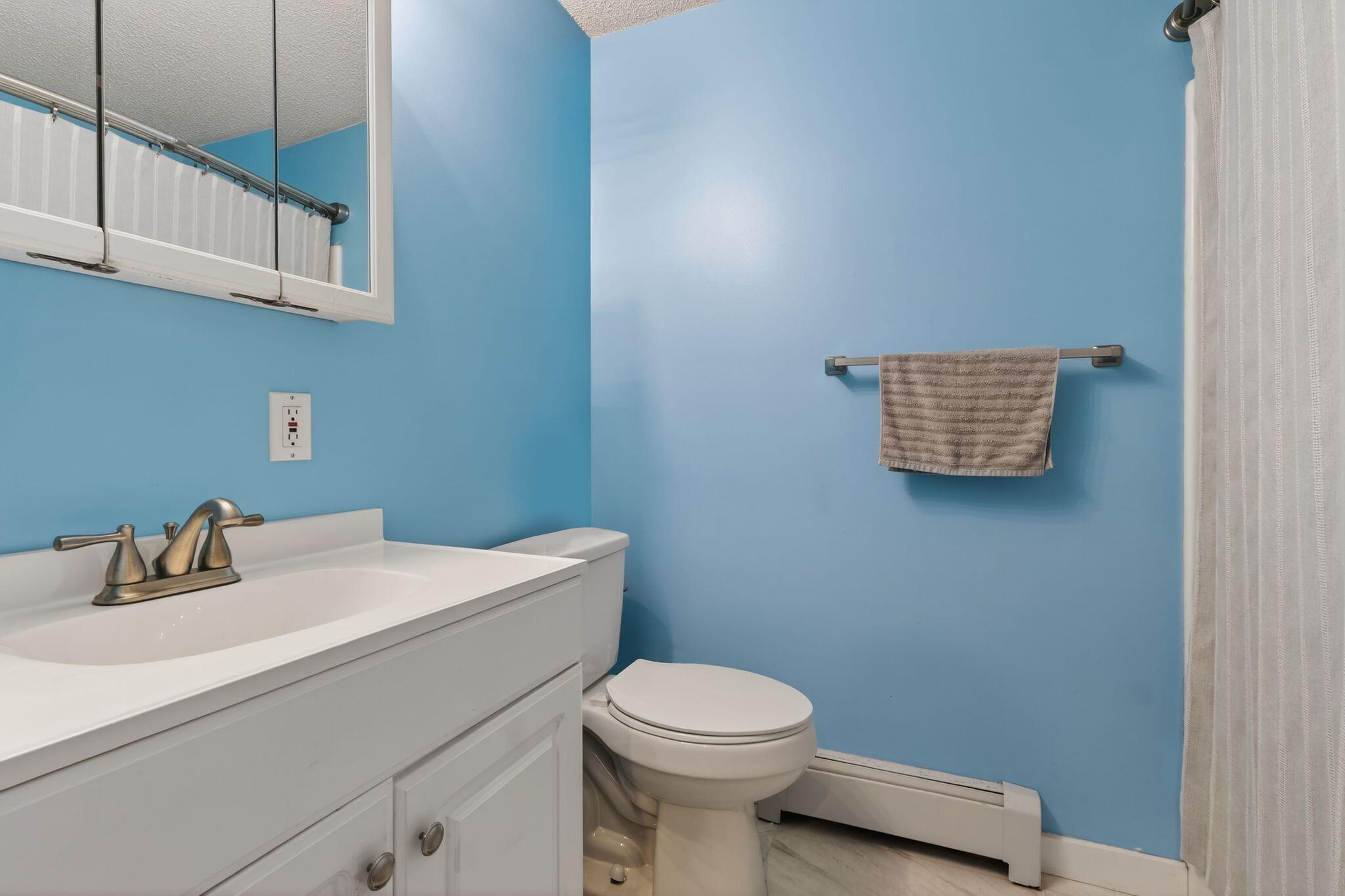 8 Arbor View Lane Scarborough, ME 04074 - Photo 15 of 44 First floor bath