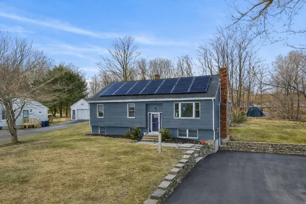 $659,000 | 8 Arbor View Lane, Scarborough, ME 04074