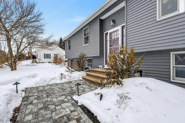 $659,000 | 8 Arbor View Lane, Scarborough, ME 04074