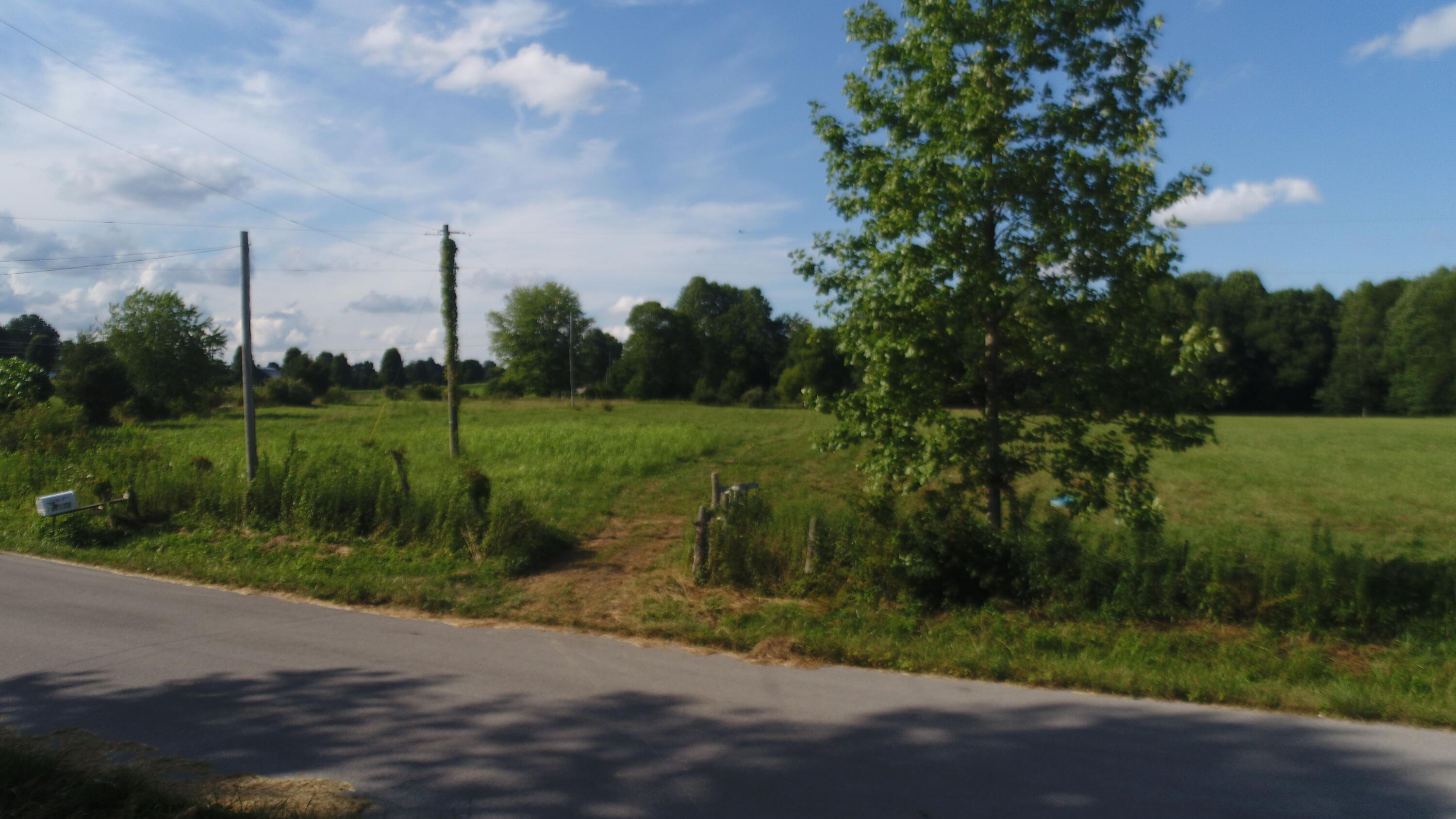 579 Singleton Road Eubank, KY 42567 - Photo 23 of 28 DJI_0274