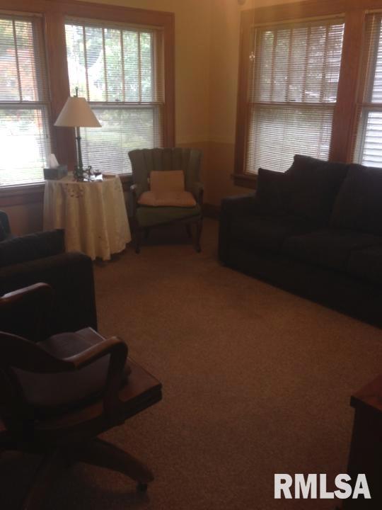 2651 Middle Road Davenport, IA 52803 - Photo 12 of 24 Gallery Image 12