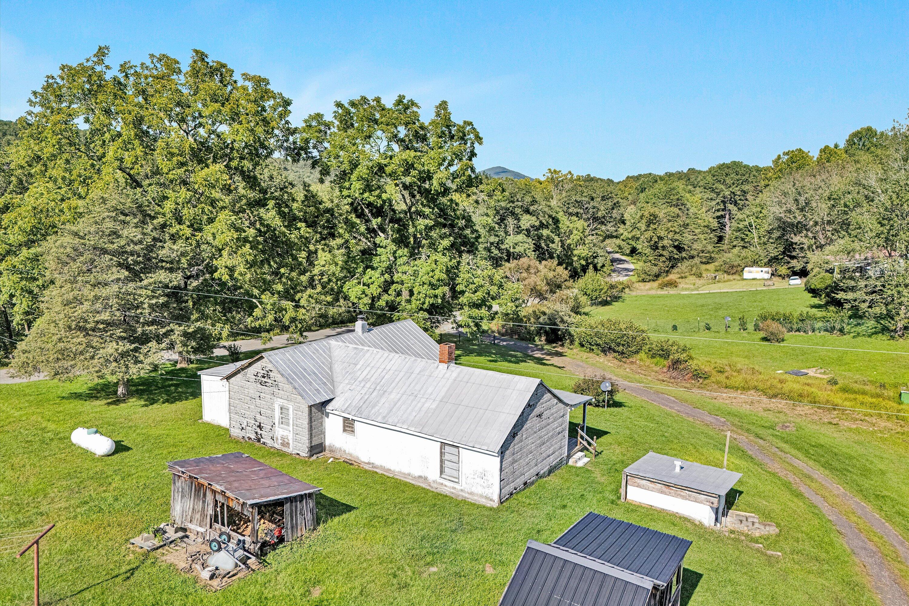 2816 Johns Creek Road New Castle, VA 24127 - Photo 53 of 76 07-DJI_20250830164245_0378