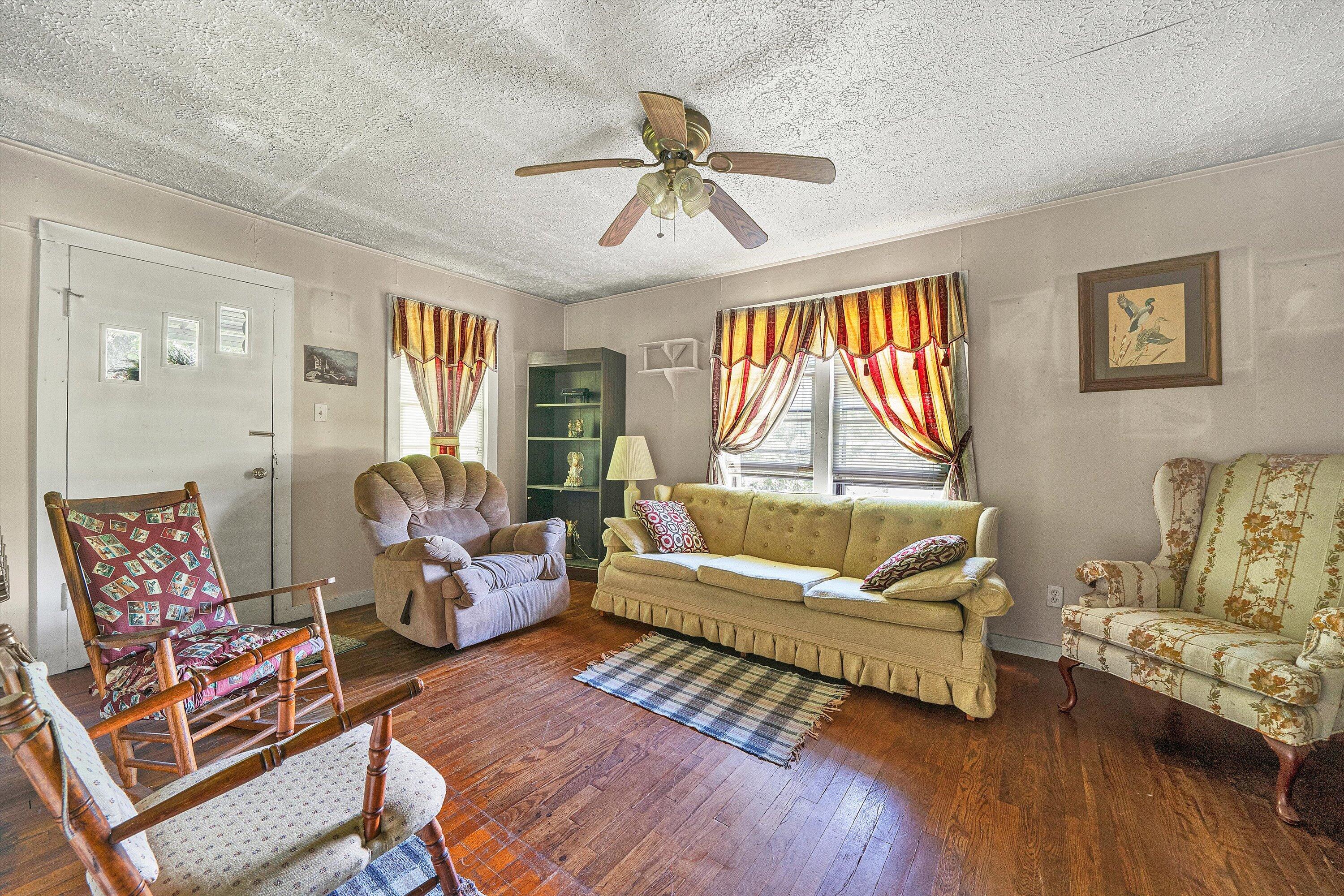 2816 Johns Creek Road New Castle, VA 24127 - Photo 62 of 76 a living room with furniture and a large window