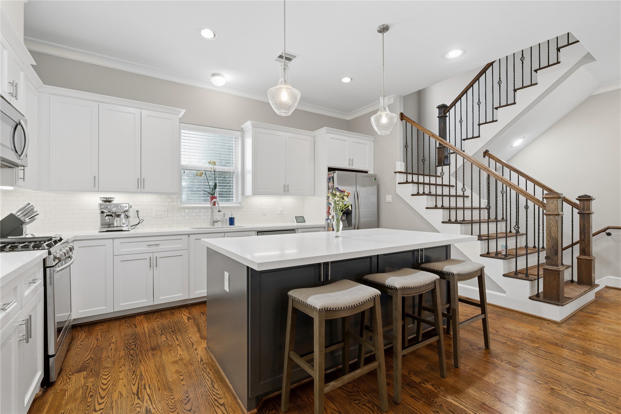 2604 Bevis Street, Unit D Houston, TX 77008 - Photo 12 of 32