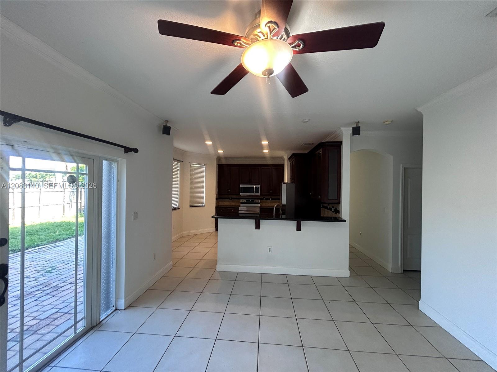 6528 Southwest 158th Pass Miami, FL 33193 - Photo 7 of 33 Gallery Image 7