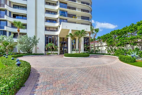 $1,175,000 | 4000 North Ocean Drive, Unit 403, Singer Island, FL 33404
