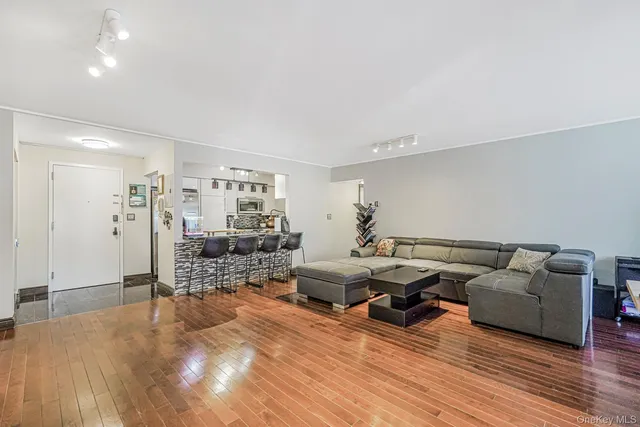 $579,888 | 40 Wellington Court | Heartland Village