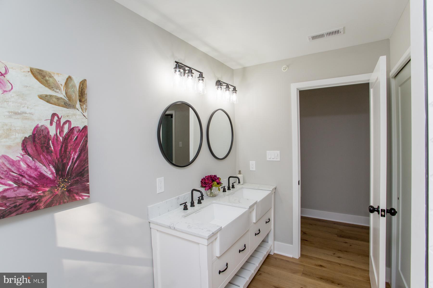 4656 Watson Drive Doylestown, PA 18902 - Photo 64 of 79 2nd Floor Hall Bath