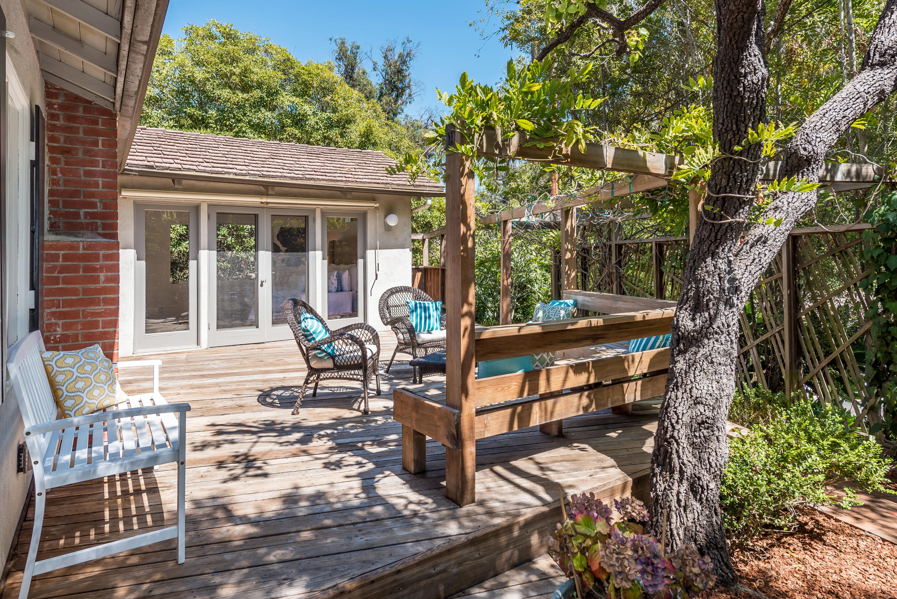 557 Scenic Drive Santa Barbara, CA 93103 - Photo 14 of 21 Private deck off primary bedroom